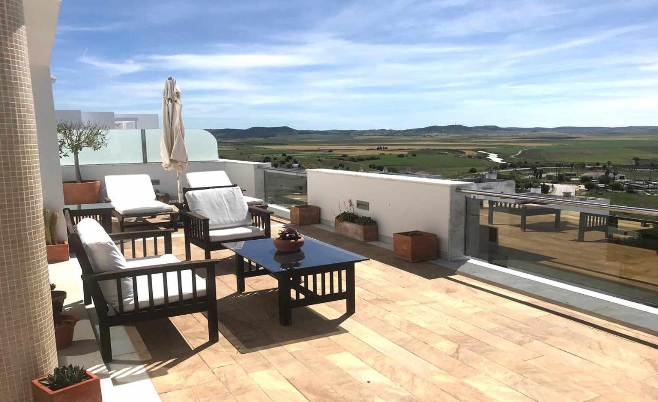 Marina 1 Atico De Lujo Independiente Vistas Al Mar Conil De La Frontera Εξωτερικό φωτογραφία